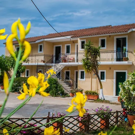 Apartment Stefanos Svoronata